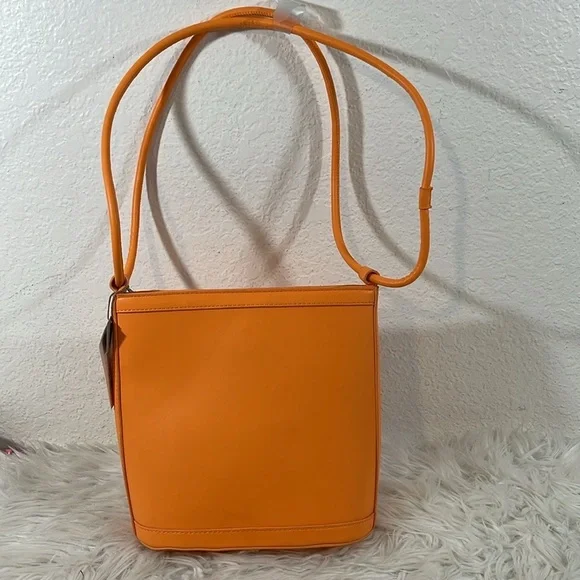 A NEW DAY Orange Basket Weave Woven Bucket Bag/Purse Shoulder Crossbody NEW - Picture 4 of 16